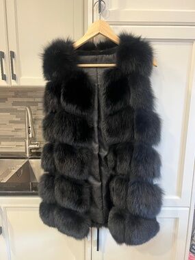 Real fox fur vest in black with satin interior size M/L